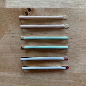 Enameled hair clip set